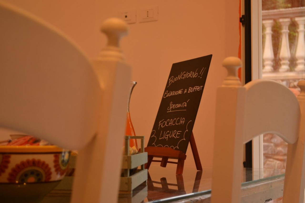Bed and Breakfast Il Porto Di Benny Alassio Exterior foto
